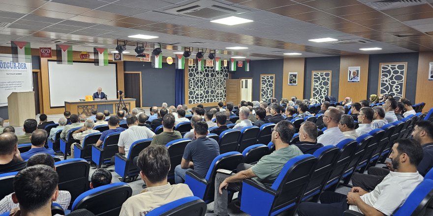 Batman’da ‘’Barış Süreci ve Anayasal Engellerin Rolü’’ konuşuldu Batman’da ‘’Barış Süreci ve Anayasal Engellerin Rolü’’ konuşuldu