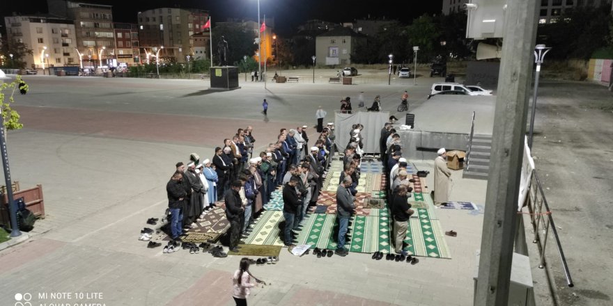 Muş Mescid-i Aksa Platformu üyeleri HAMAS’ın çağrısıyla bir araya geldi Muş Mescid-i Aksa Platformu üyeleri HAMAS’ın çağrısıyla bir araya geldi