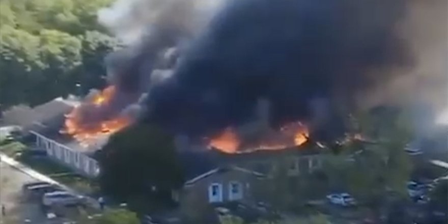 ABD'NİN MİCHİGAN EYALETİNDE KİLİSEDE DÜZENLENEN SİLAHLI SALDIRIDA 4 KİŞİ ÖLDÜ, 8 KİŞİ YARALANDI ABD'NİN MİCHİGAN EYALETİNDE KİLİSEDE DÜZENLENEN SİLAHLI SALDIRIDA 4 KİŞİ ÖLDÜ, 8 KİŞİ YARALANDI