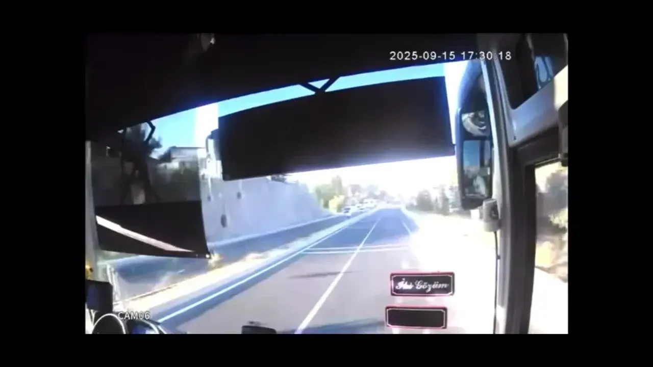 AFET & KAZADarende’de freni patlayan tır otobüse çarptı, araç alev aldı