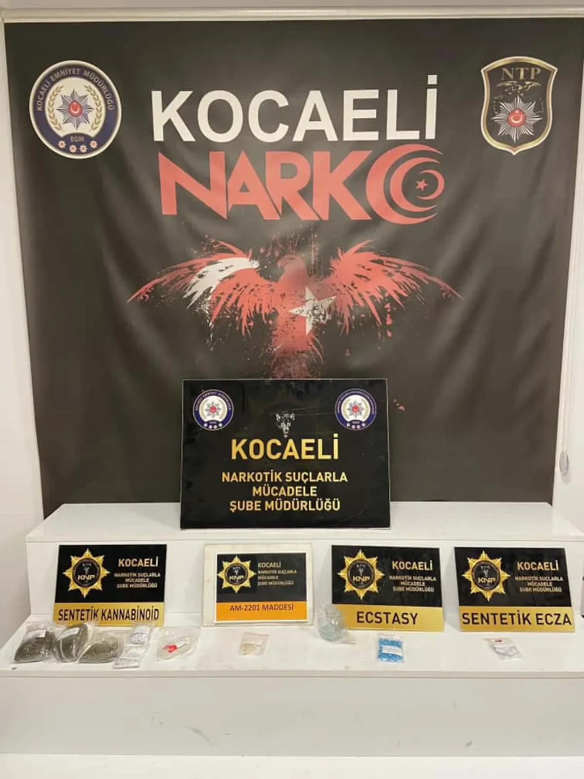 SON DAKİKAKocaeli'de uyuşturucu operasyonunda 5 şüpheli tutuklandı