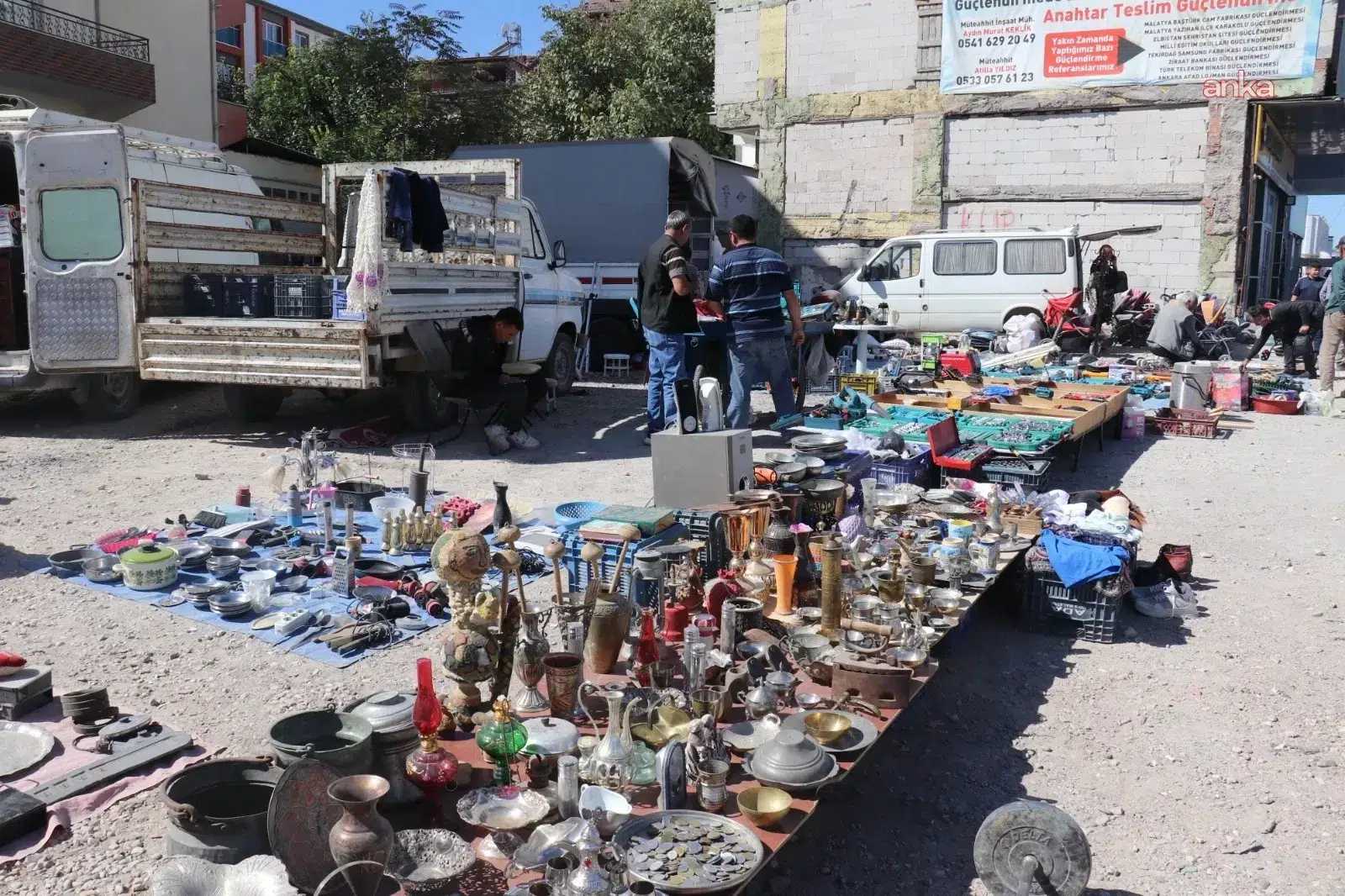 EKONOMİMalatya bit pazarı esnafından tepki: "34 yıldır emek verdik, yer göstersinler, ekmeğimizle oynamasınlar"