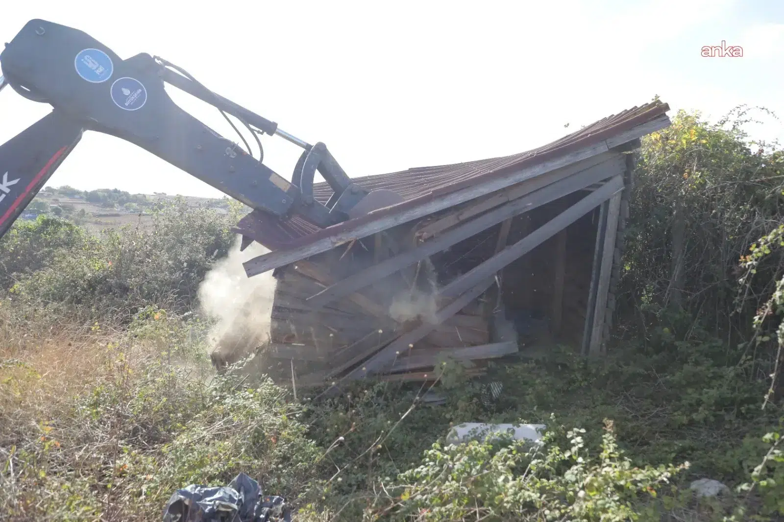 GÜNDEM
Son bir ayda 100'den fazla kaçak yapı kaldırıldı GÜNDEM
Son bir ayda 100'den fazla kaçak yapı kaldırıldı