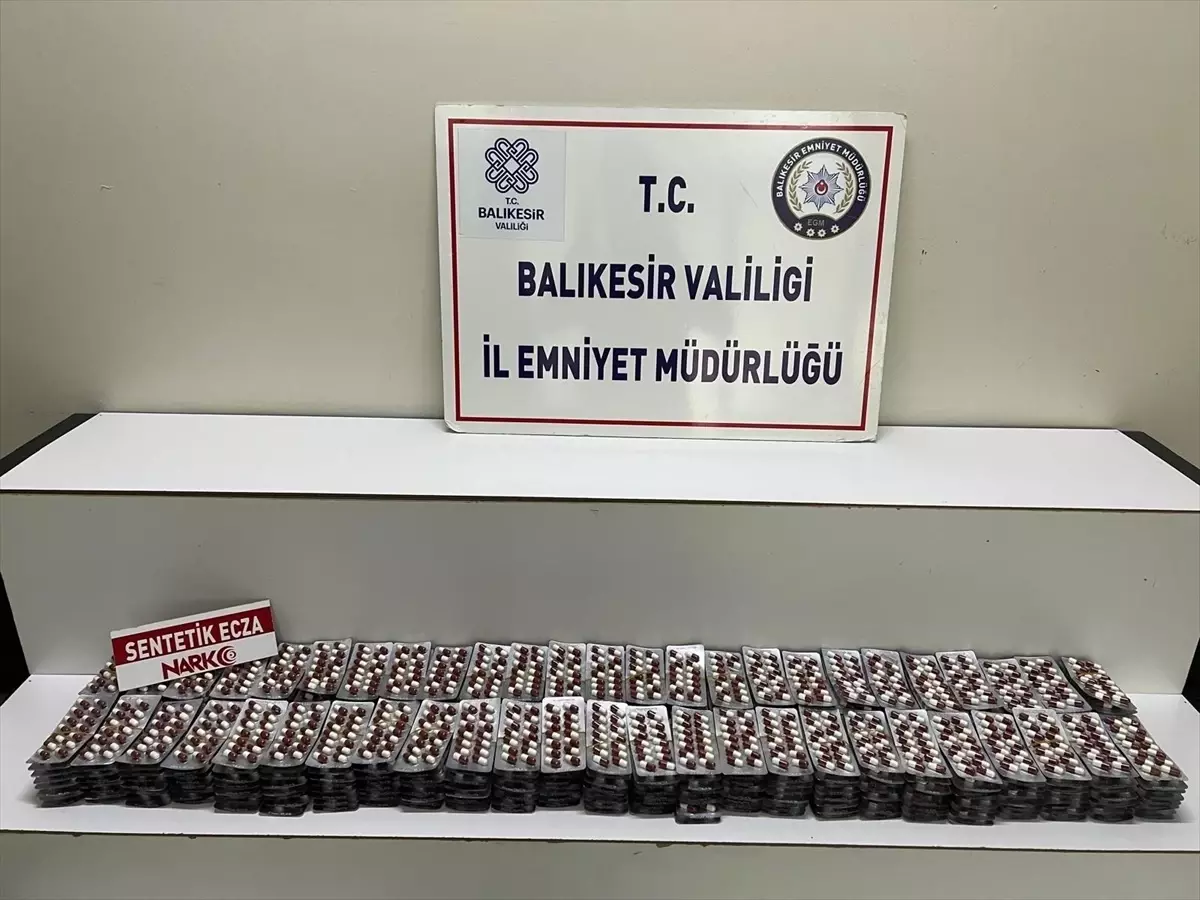 Edremit’te Uyuşturucu Operasyonu: 5 Bin 586 Sentetik Hap Ele Geçirildi