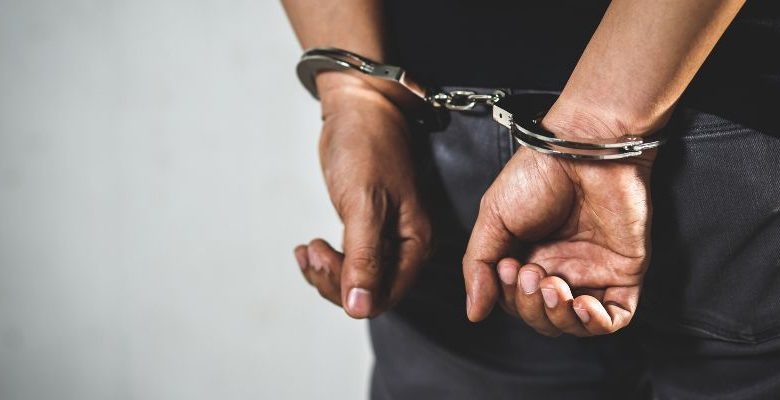 Ayrılma aşamasındaki eşini ikna edemeyince kayınpederinin evini yakmış! Bolu’da yayla evlerinde çıkan yangına ilişkin yakalanan zanlı tutuklandı
