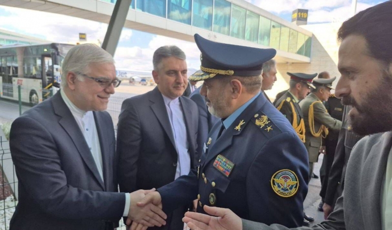 İran Savunma Bakanı: Muhtemel Bir Savaşa Hazırız İran Savunma Bakanı: Muhtemel Bir Savaşa Hazırız