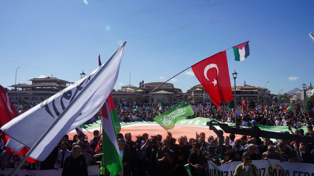 Konya’da Gazze için kararlılık yürüyüşü Konya’da Gazze için kararlılık yürüyüşü