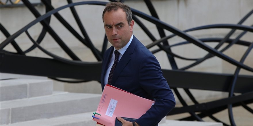 Fransa Cumhurbaşkanı Macron, istifa eden Lecornu’yu yeniden başbakan olarak atadı Fransa Cumhurbaşkanı Macron, istifa eden Lecornu’yu yeniden başbakan olarak atadı