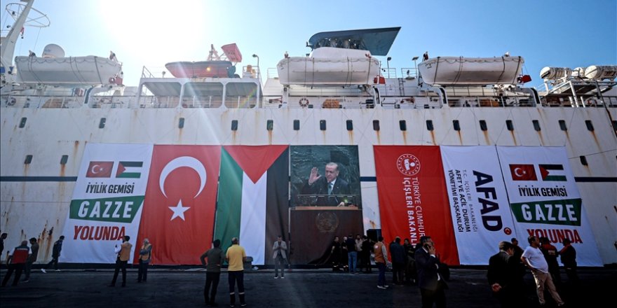 Gazze’ye insani yardım malzemeleri ‘İyilik Gemisi’ne