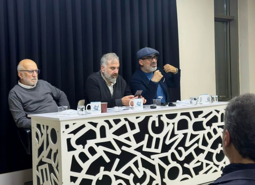 Başakşehir’de İç ve Dış Vesayeti Aşmanın Yolları Tartışıldı Başakşehir’de İç ve Dış Vesayeti Aşmanın Yolları Tartışıldı