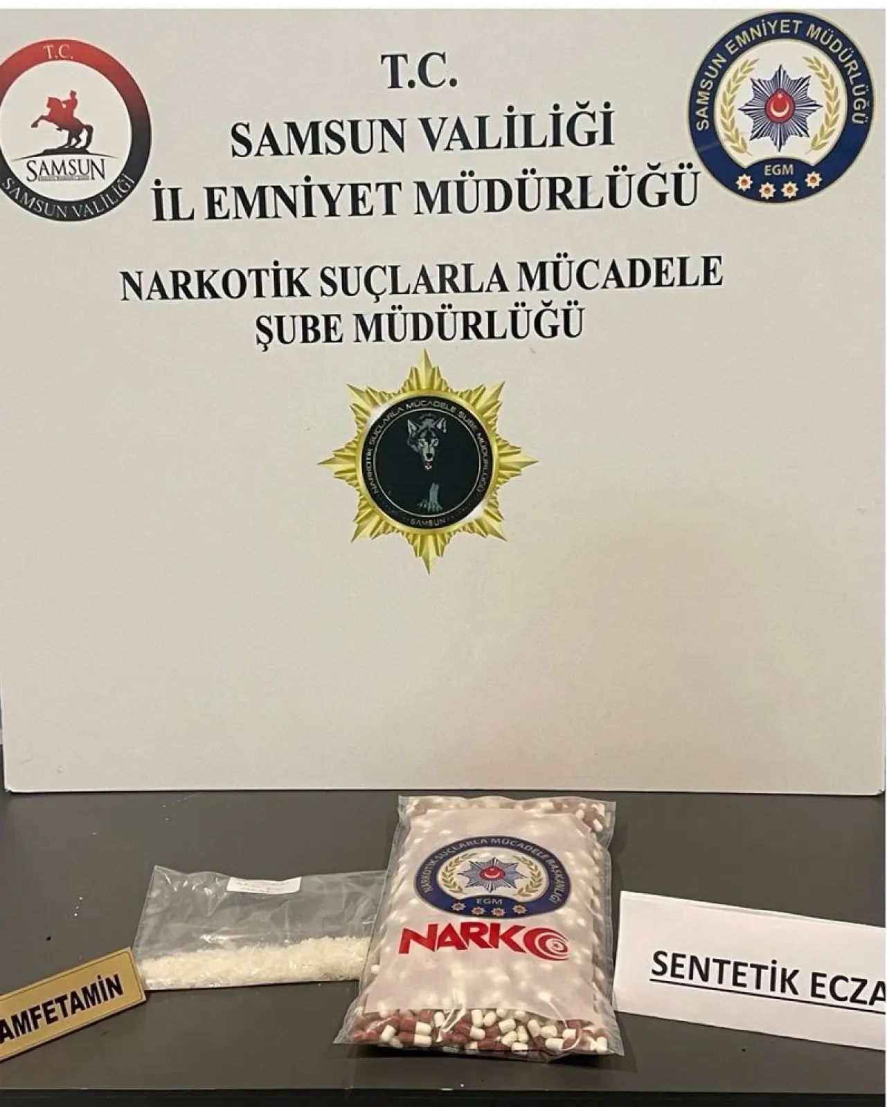 ASAYİŞ
Samsun'da narkotik operasyonunda 10 kişi gözaltına alındı ASAYİŞ
Samsun'da narkotik operasyonunda 10 kişi gözaltına alındı