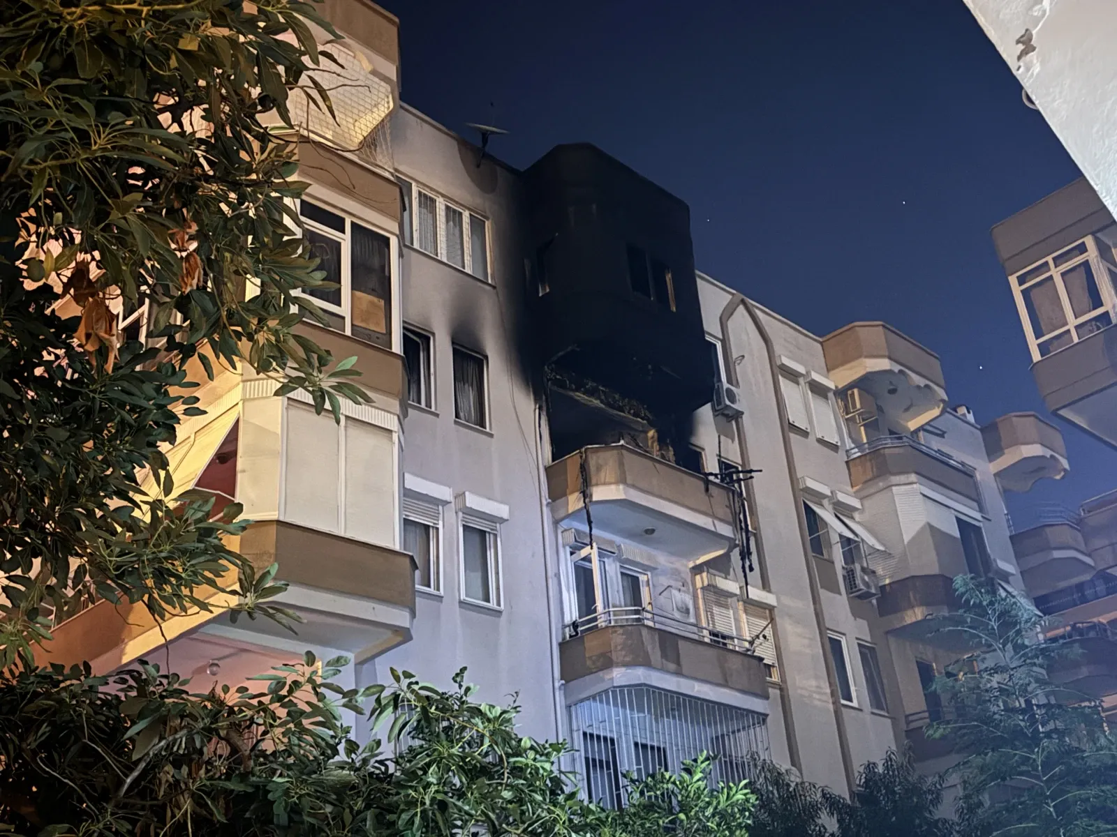 ASAYİŞ
																														
								

								Alanya'da yangın faciası! 1 kişi öldü, 1 kişi yaralandı