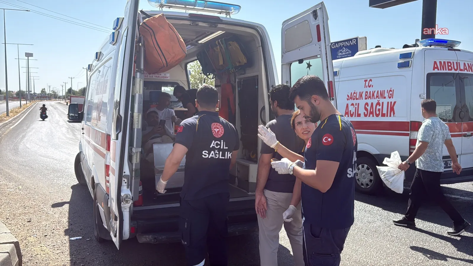 AFET & KAZA
																														
								

								Diyarbakır’da freni patlayan kamyon 4 araca çarptı: 2’si çocuk 10 yaralı