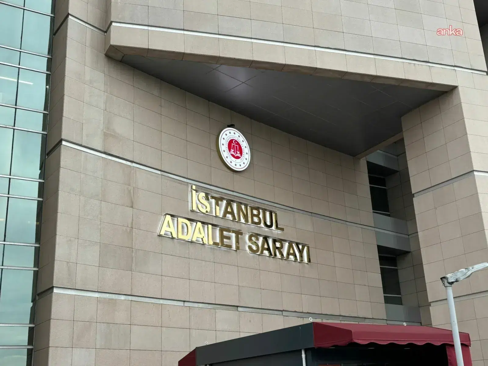 SON DAKİKA
İstanbul Altın Rafinerisi A.Ş. operasyonunda 20 tutuklama istendi SON DAKİKA
İstanbul Altın Rafinerisi A.Ş. operasyonunda 20 tutuklama istendi