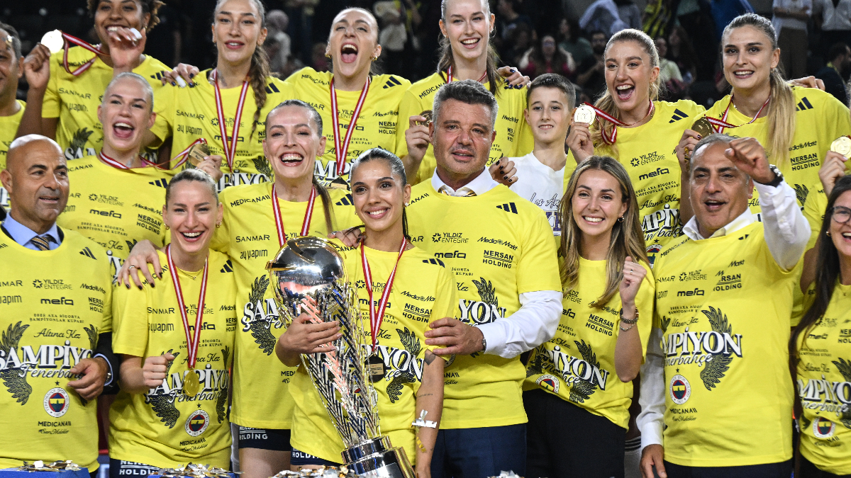 Voleybol 2025 Şampiyonlar Kupası’nın sahibi Fenerbahçe Medicana oldu Voleybol 2025 Şampiyonlar Kupası’nın sahibi Fenerbahçe Medicana oldu