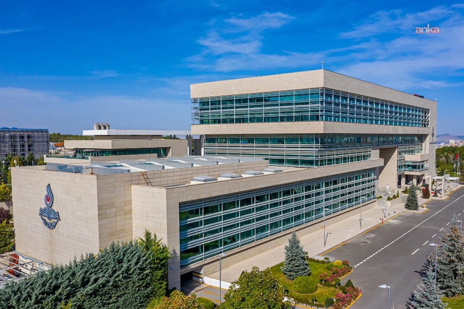 Anayasa Mahkemesi, Cumhurbaşkanına Yetkiyi İptal Etti Anayasa Mahkemesi, Cumhurbaşkanına Yetkiyi İptal Etti