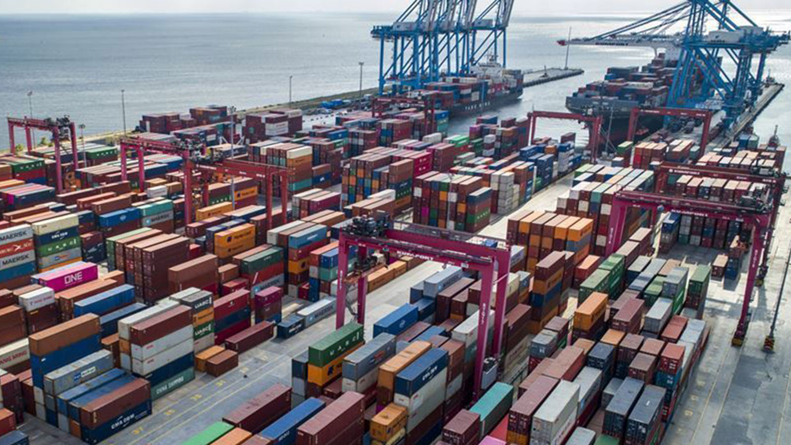 Dış ticaret açığı ağustos ayında azaldı Dış ticaret açığı ağustos ayında azaldı