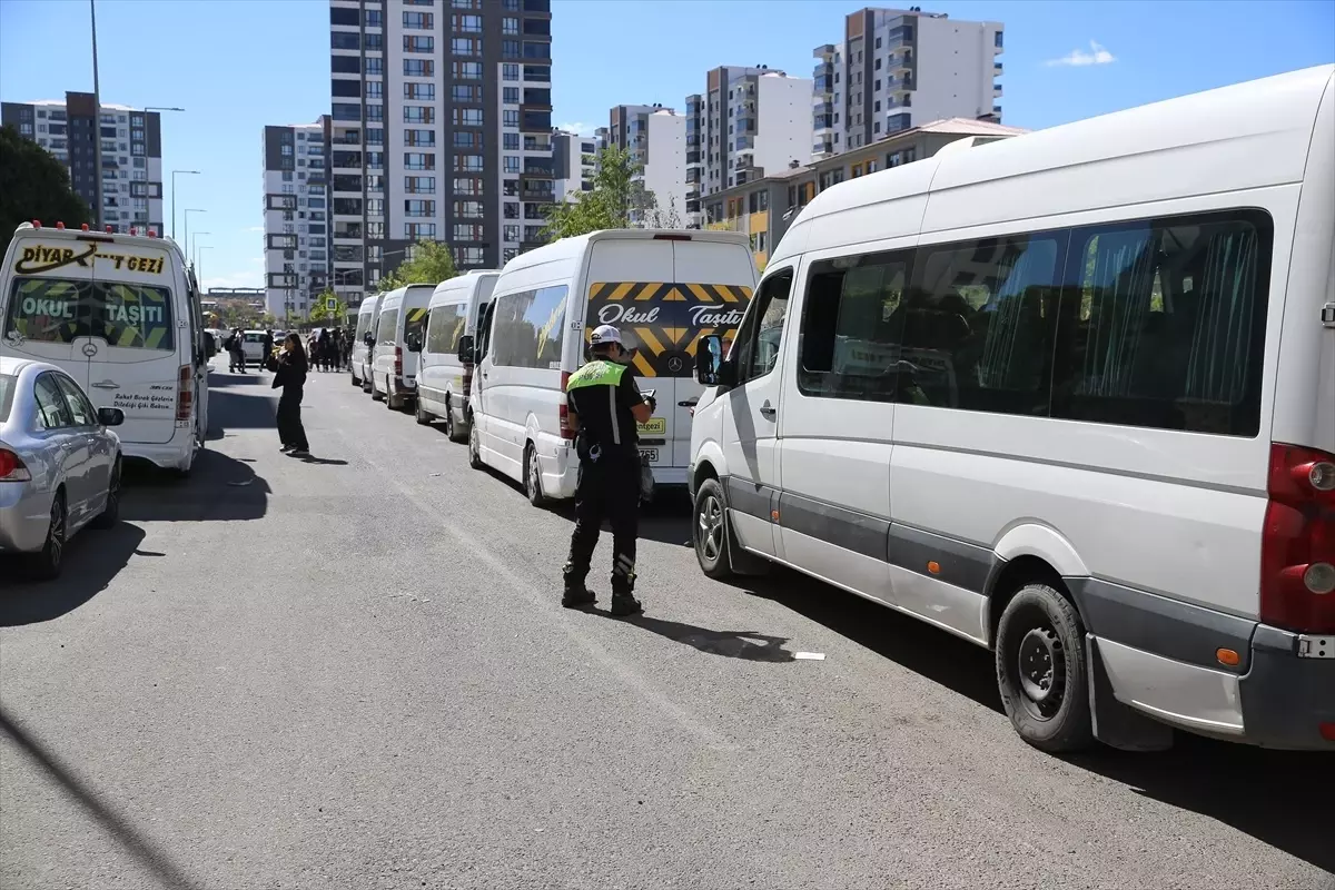 Diyarbakır’da Okul Çevrelerinde Çocukların Korunması İçin Diyarbakır’da Okul Çevrelerinde Çocukların Korunması İçin