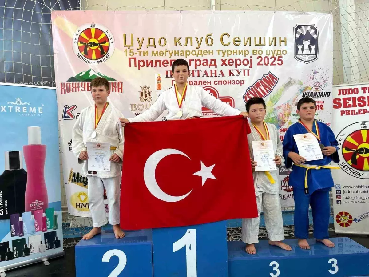 Düzceli Judocular Makedonya’da Fırtına Gibi Esti Düzceli Judocular Makedonya’da Fırtına Gibi Esti