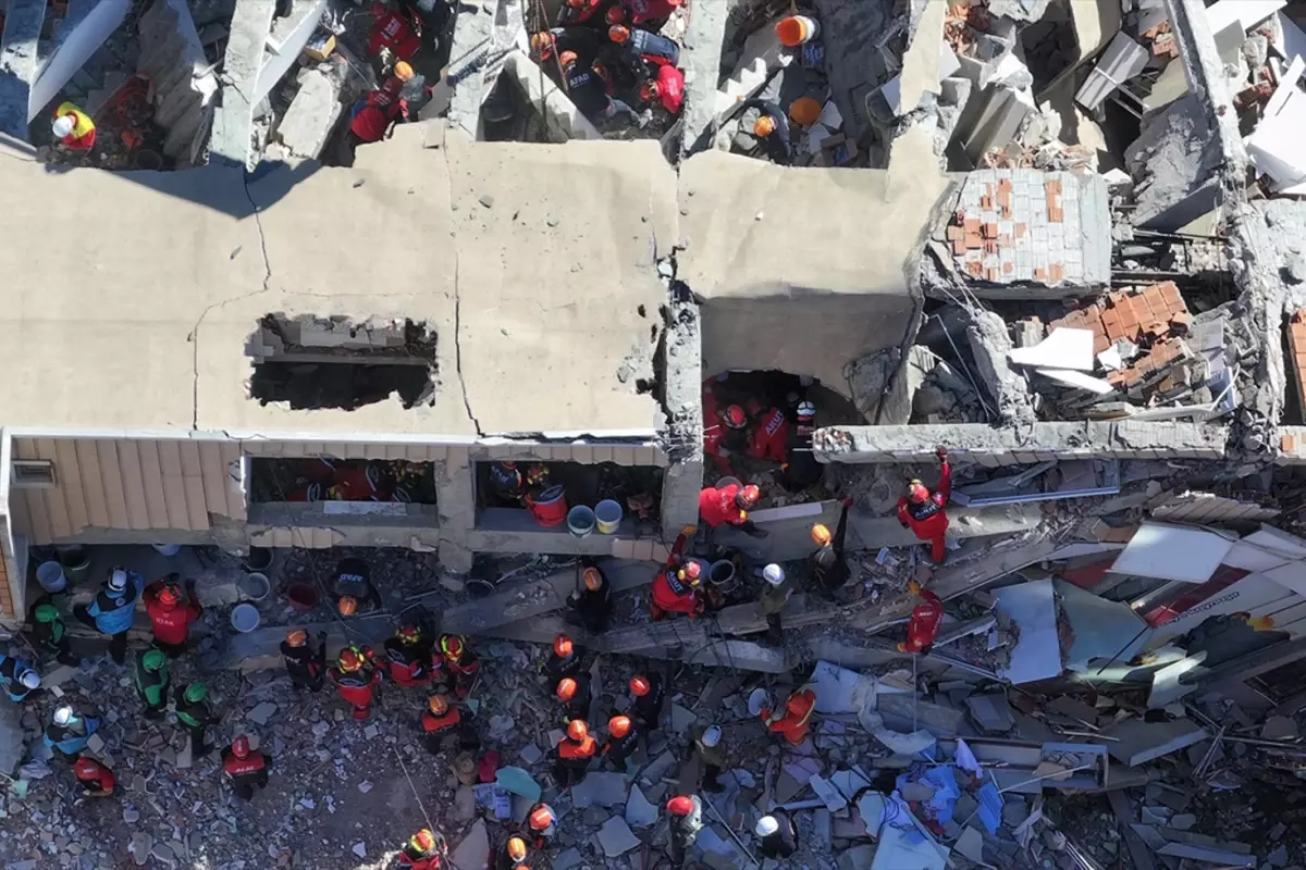 Gebze’de Çöken Binada Arama Çalışmaları Tamamlandı