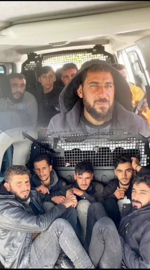 Reyhanlı’da 11 Kaçak Göçmen Yakalandı, Organizör Tutuklandı Reyhanlı’da 11 Kaçak Göçmen Yakalandı, Organizör Tutuklandı