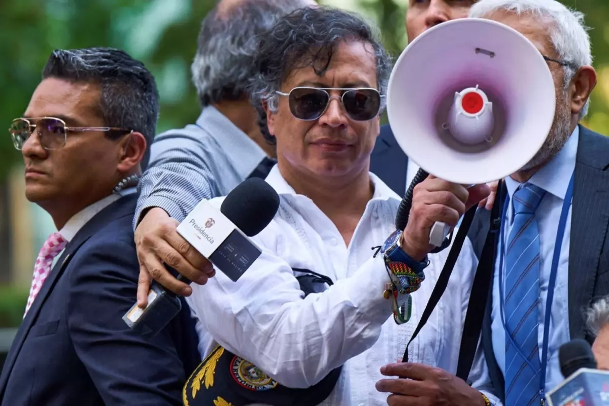 Kolombiya, Sumud filosuna saldırı sonrası İsrailli diplomatları sınır dışı ediyor Kolombiya, Sumud filosuna saldırı sonrası İsrailli diplomatları sınır dışı ediyor