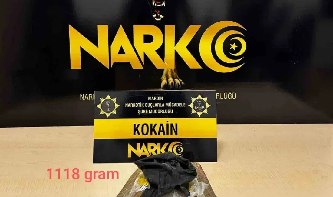 ASAYİŞ
Mardin'de 1 kilo 118 gram kokain ele geçirildi ASAYİŞ
Mardin'de 1 kilo 118 gram kokain ele geçirildi