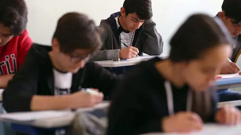 4+4+4 Sistemi Seneye Değişir 4+4+4 Sistemi Seneye Değişir