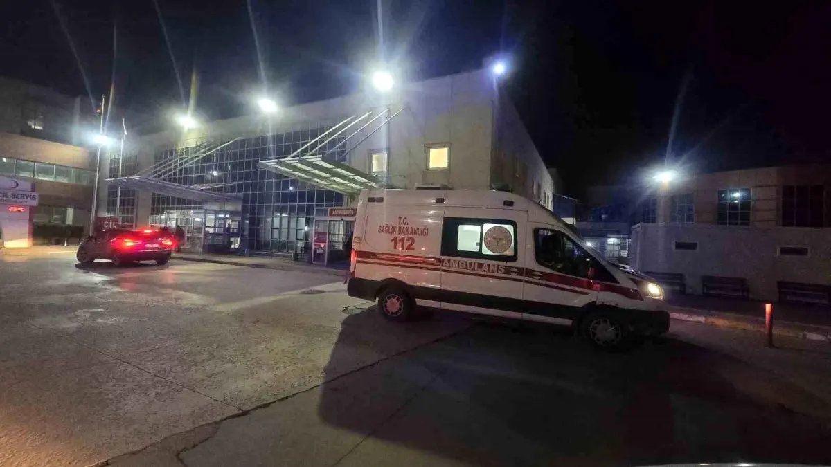 Tokat’ta 80 Öğrenci Ateş ve Halsizlikle Hastaneye Başvurdu Tokat’ta 80 Öğrenci Ateş ve Halsizlikle Hastaneye Başvurdu