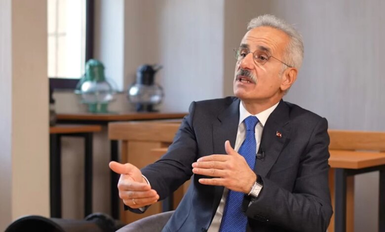 Ulaştırma Bakanı Uraloğlu’ndan Trafik Sorununa Yanıt Ulaştırma Bakanı Uraloğlu’ndan Trafik Sorununa Yanıt