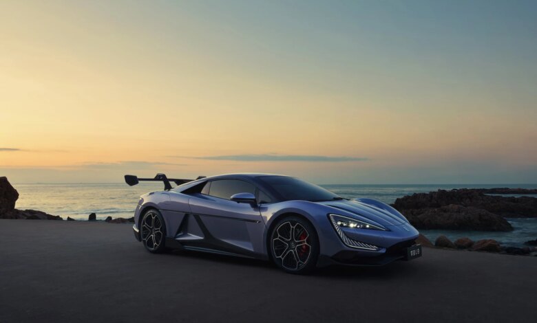 BYD Yangwang U9, 472,41 km/s Hızla Yeni Rekor Kırdı BYD Yangwang U9, 472,41 km/s Hızla Yeni Rekor Kırdı