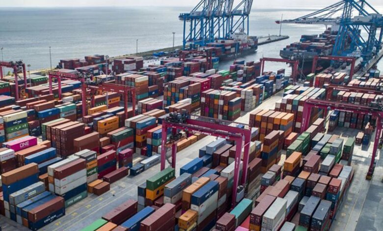 Dış ticaret açığı ekim ayında yükseldi Dış ticaret açığı ekim ayında yükseldi