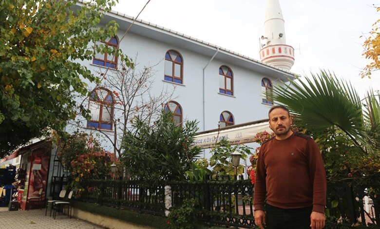 Cami Bahçesini Çiçeklerle Donatan İmamın Hikayesi Cami Bahçesini Çiçeklerle Donatan İmamın Hikayesi